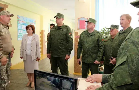 Чиновники на сборе
