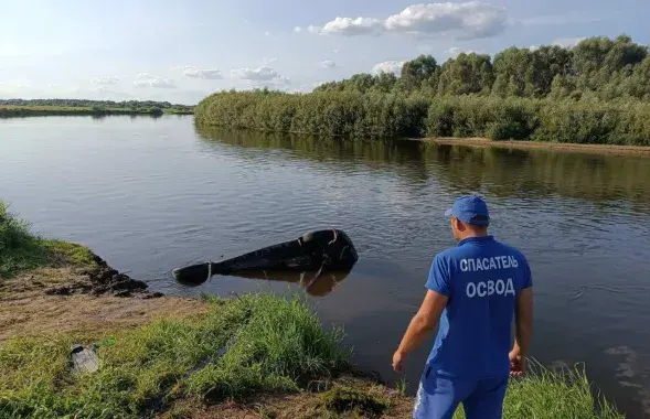 Аўтамабіль з'ехаў у раку Сож
