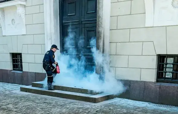 На ганку каралеўскага палаца ў Осла
