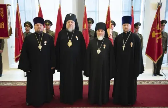 Гомельскія святары атрымалі ўзнагароды
