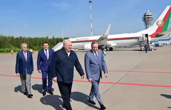 Александру Лукашенко хочется летать
