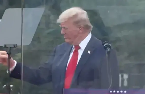 Дональд Трамп

