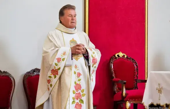 Ксендз Владислав Завальнюк
