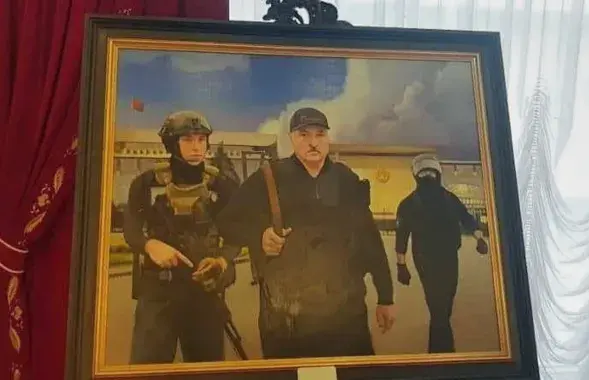 Мікалай Лукшэнка хаця б трымаў у руках аўтамат
