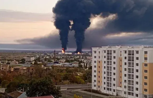 Пожар на нефтяном терминале в Феодосии&nbsp;
