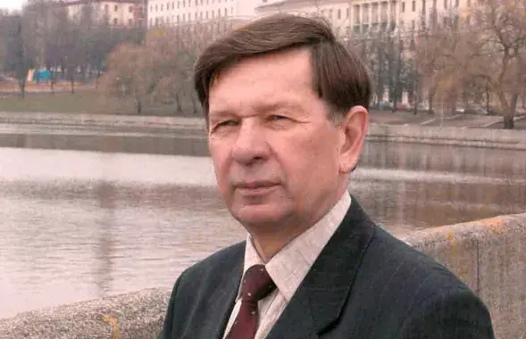 Уладзімір Карызна
