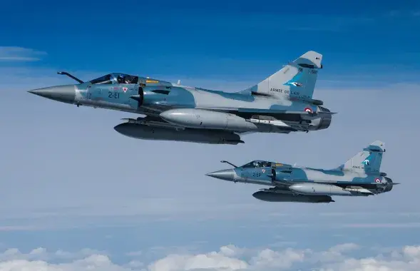 Mirage 2000 —&nbsp;"ўдарная платформа для разнастайнага дальнабойнага ўзбраення"
