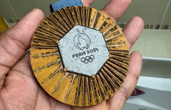 Медаль Алімпіяды-2024 у Парыжы
