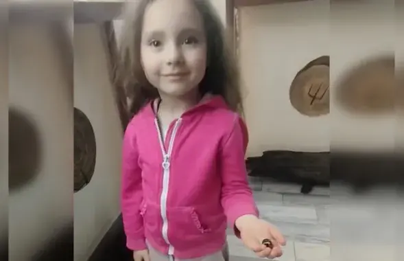 Дзяўчынка Ганна знайшла візантыйскую пацерку

