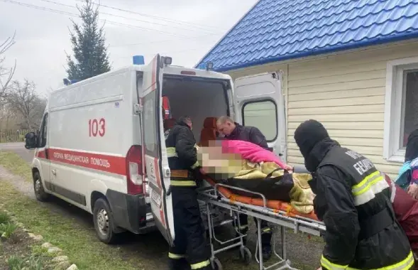 Пацярпелую перадалі медыкам

