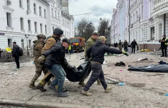 Последствия российской атаки по Сумам
