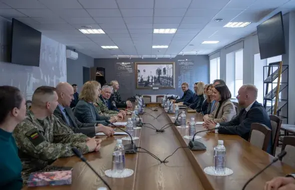 Светлану Тихановскую принимали в литовской военной академии
