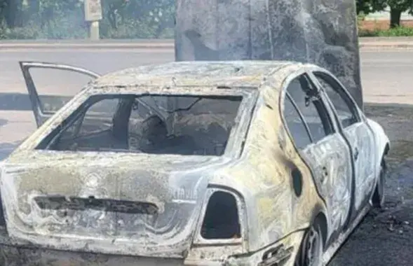 Машына, у якую пацэліў расійскі дрон
