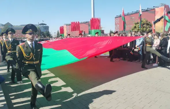 Шэсце падчас дзяржаўнага свята да Дня дзяржаўных сімвалаў Беларусі
