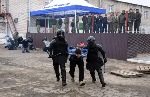 Учения в жодинской тюрьме
