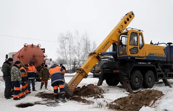 Рамонт водаправоду ў Клецку
