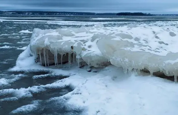 Необычное нагромождение льдин

