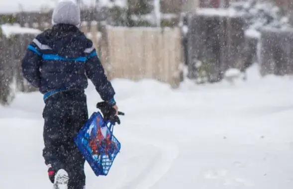Дзеці могуць не хадзіць у школу пры −25 °C
