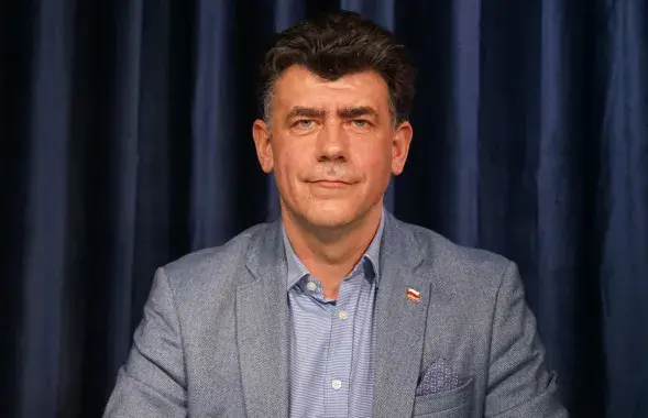 Павел Усаў
