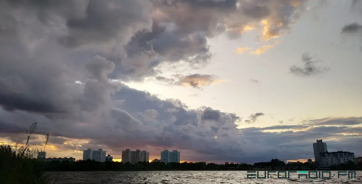 Тучи над городом / Из архива Еврорадио
