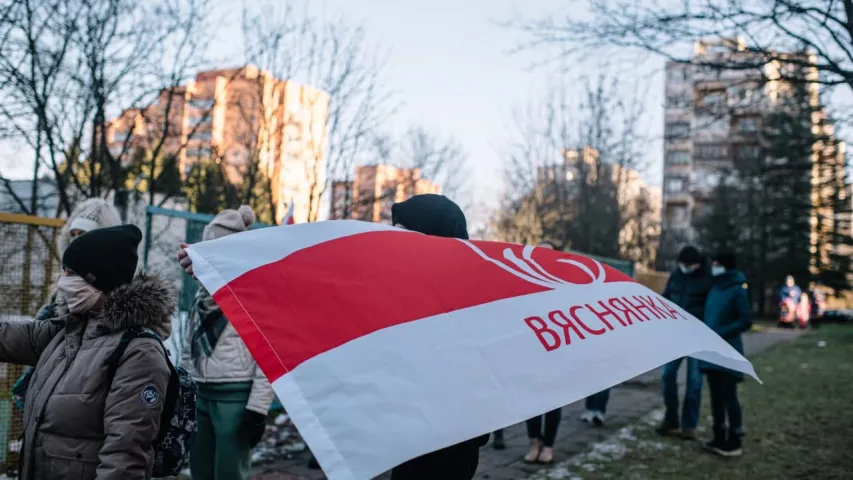 Минск снова вышел погулять: как прошёл марш районов 6 декабря