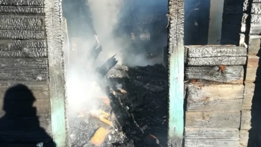 У Ганцавіцкім раёне ў доме згарэў мужчына — шукаў дакументы, не паспеў выйсці