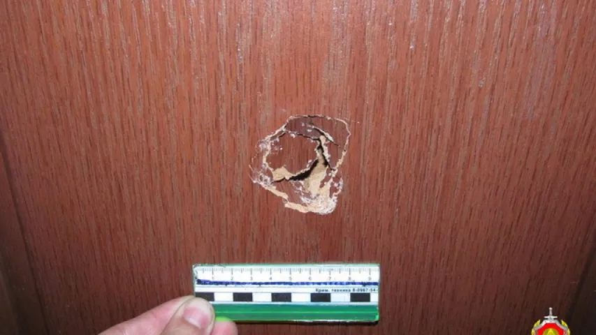 У Слуцку п'яны малады чалавек запусціў цаглінай у акно пракуратуры
